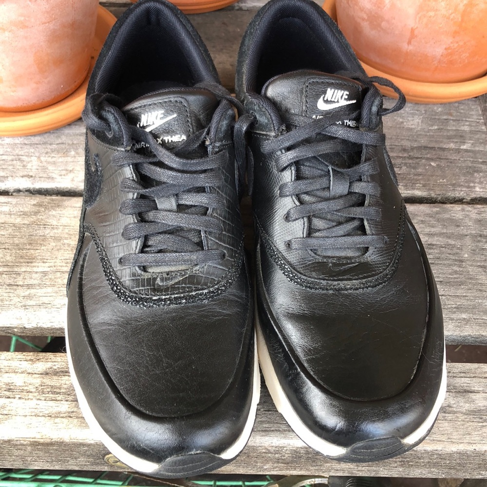 Nike air max theas size 8.5